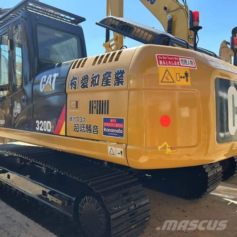 CAT 320 D Roomikekskavaatorid