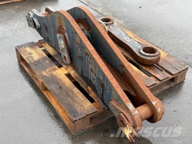 CNH BUCKET LINK Kopad