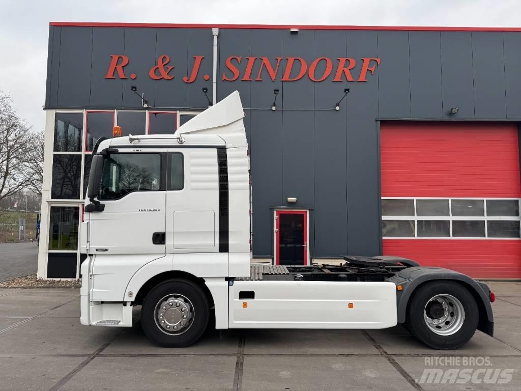 MAN TGX 18.360 Sadulveokid