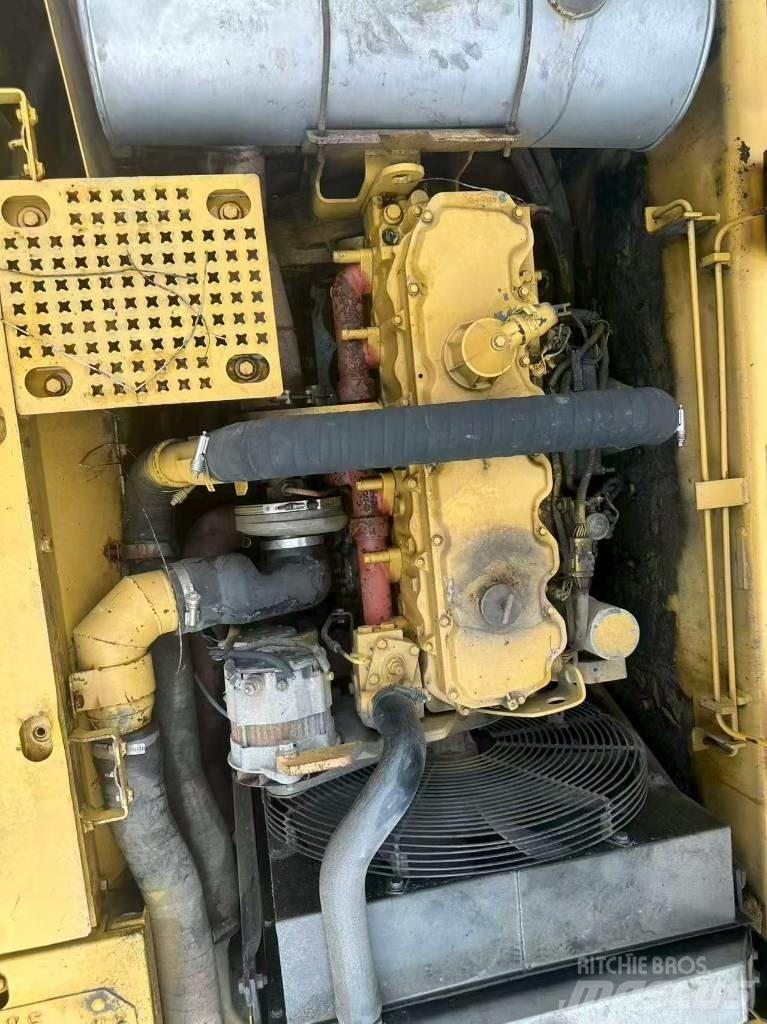 CAT 325 CL Roomikekskavaatorid