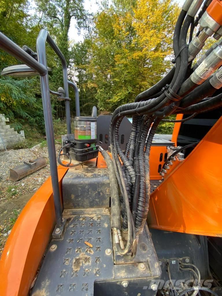 Doosan DX 140 LCR-5 Roomikekskavaatorid