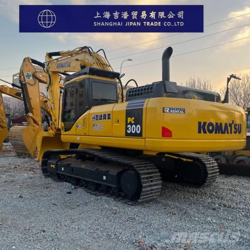 Komatsu PC 300 Roomikekskavaatorid