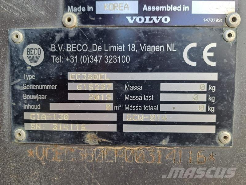 Volvo EC 380 EL Roomikekskavaatorid