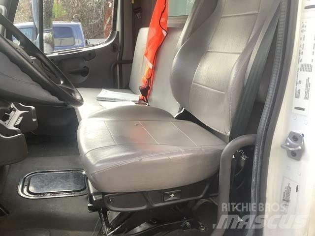 Freightliner M2 Furgoonautod