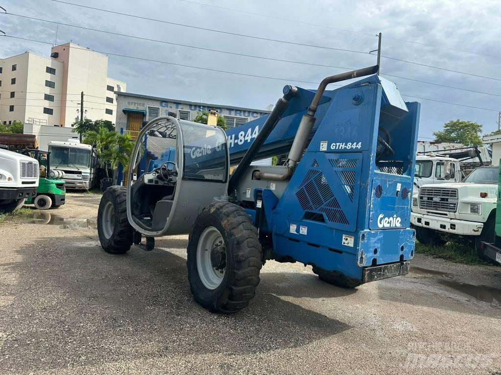 Genie GTH 844 Teleskooplaadurid
