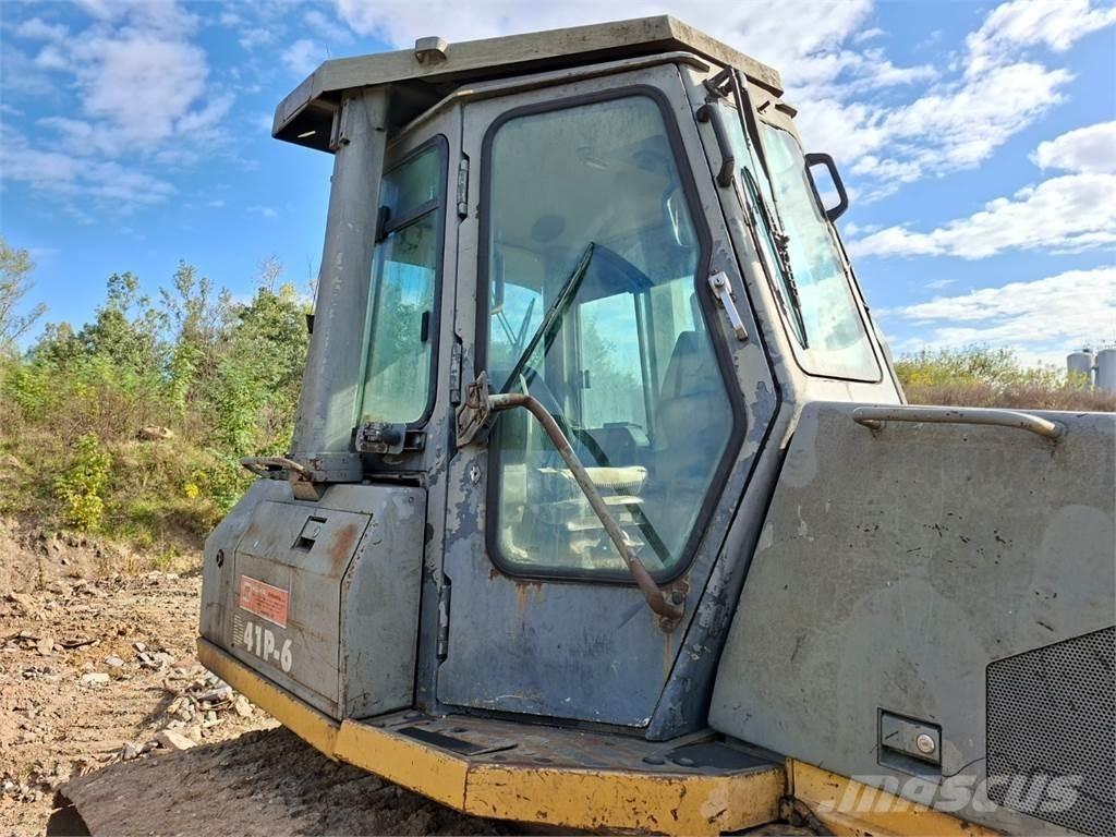 Komatsu D41P-6 Muu