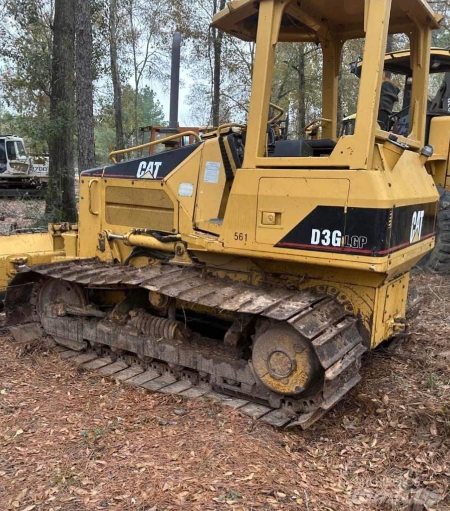 CAT D 3 G LGP Buldooserid