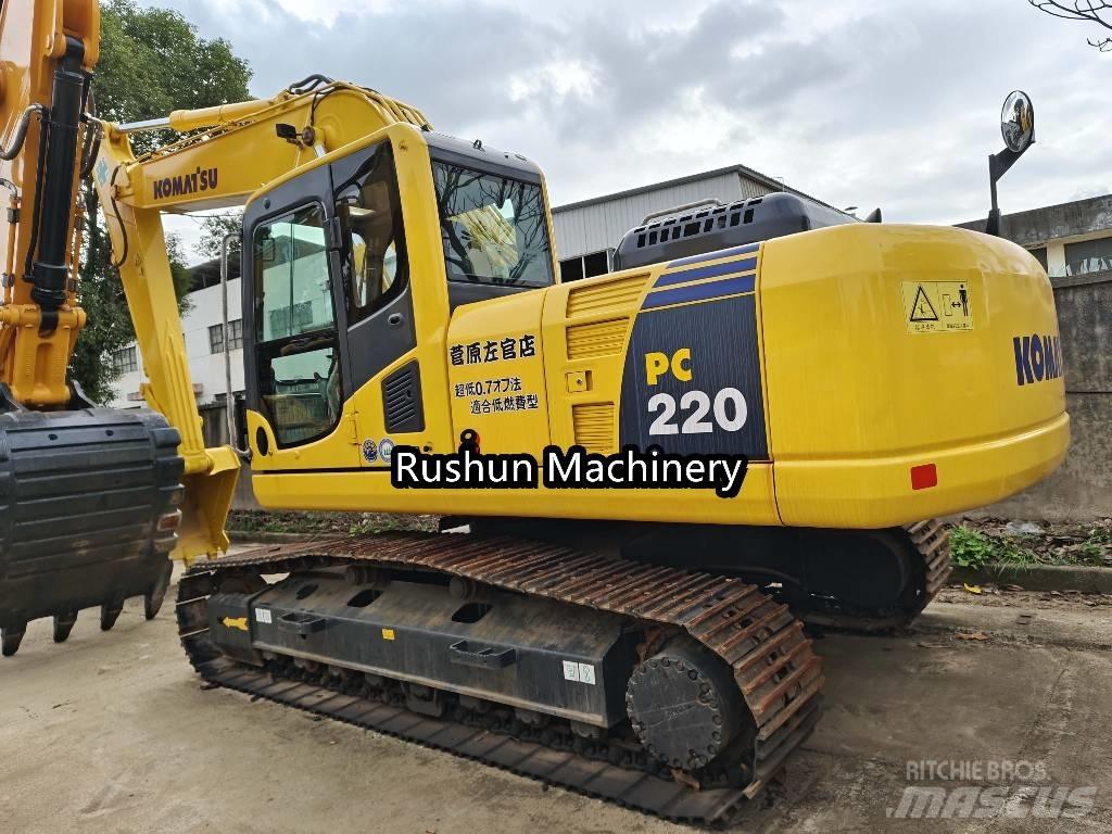 Komatsu PC 220-8 Roomikekskavaatorid