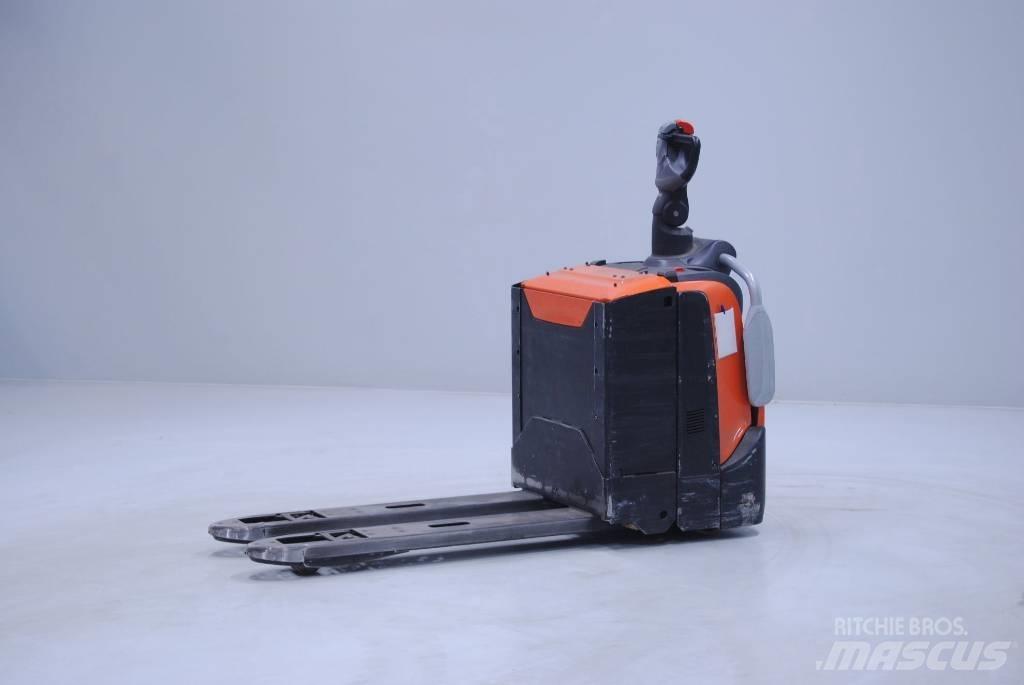 Toyota LPE200 Platvormiga alusesiirdaja