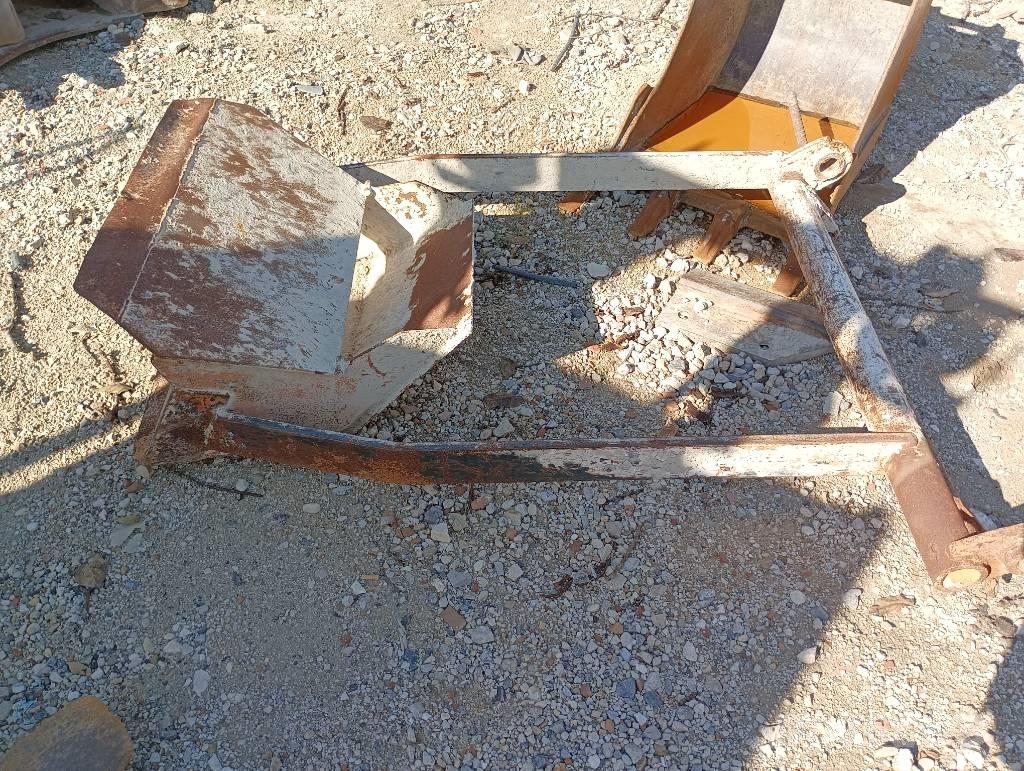 Ausa 500 RMX X4 Karjääriveokid