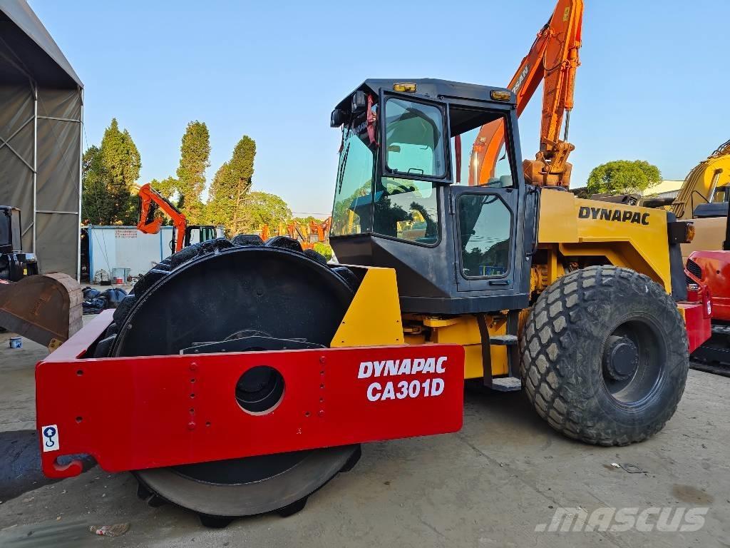 Dynapac CA 301 D Ühe trumliga rullid