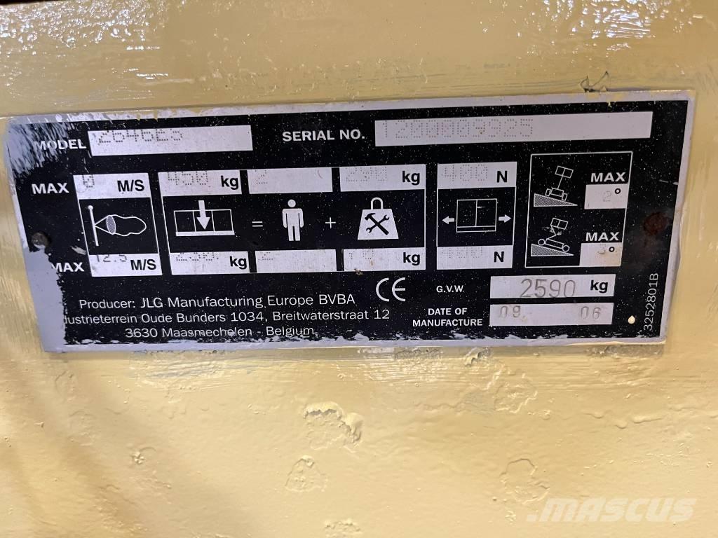 JLG 2646 ES Käärtõstukid