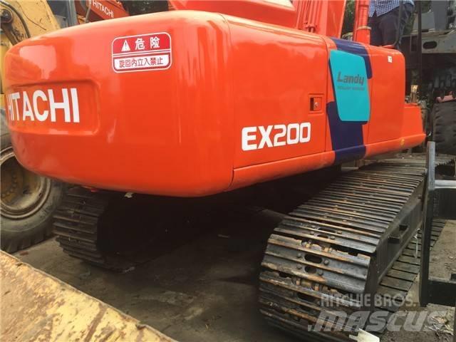 Hitachi EX 200 Roomikekskavaatorid