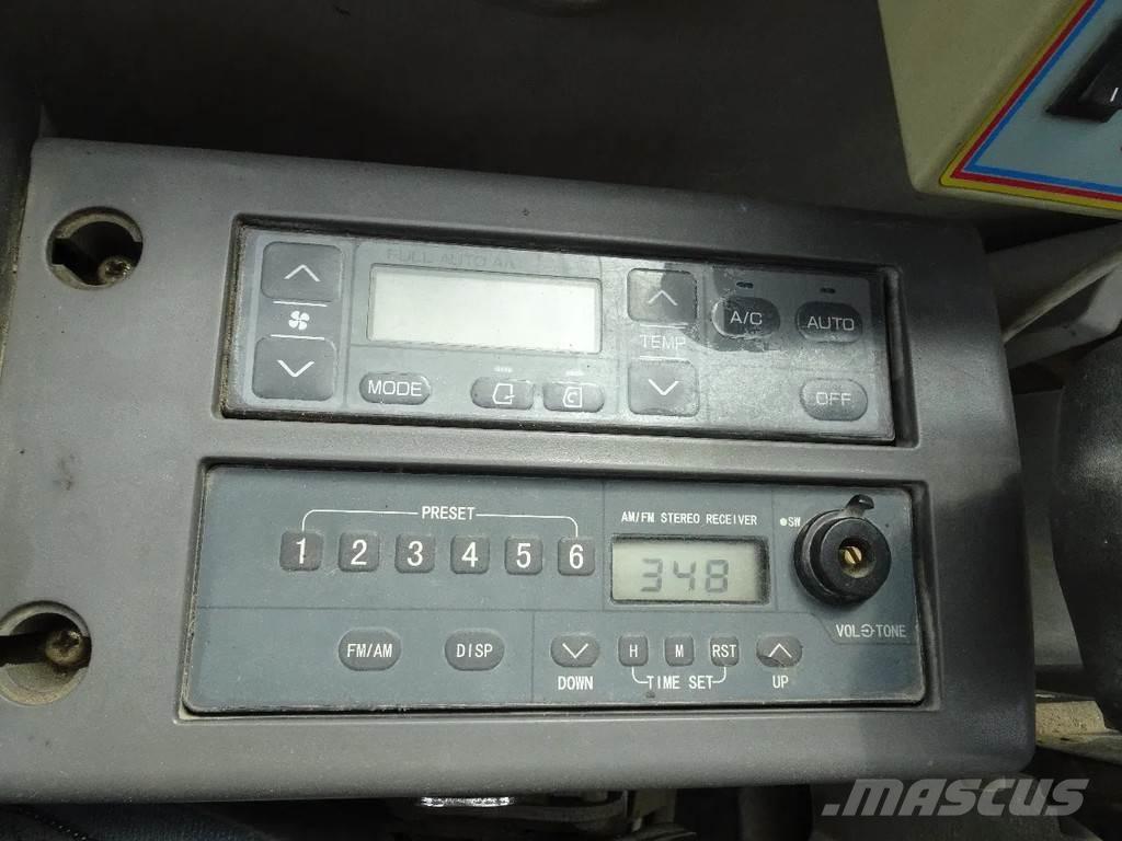 Hitachi ZX140W-3 Ratasekskavaatorid