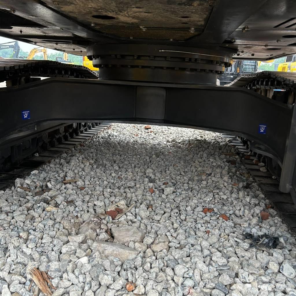 Volvo 290 Roomikekskavaatorid