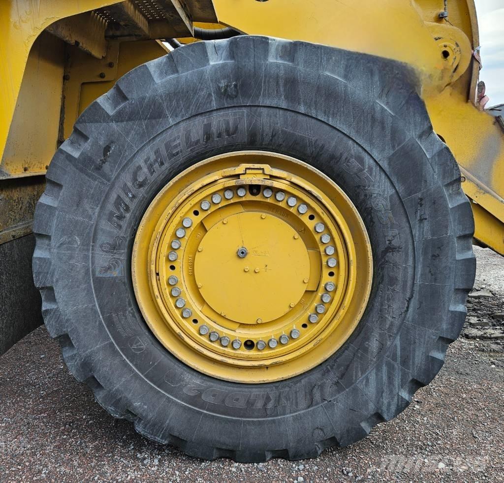 CAT 988 K Rataslaadurid