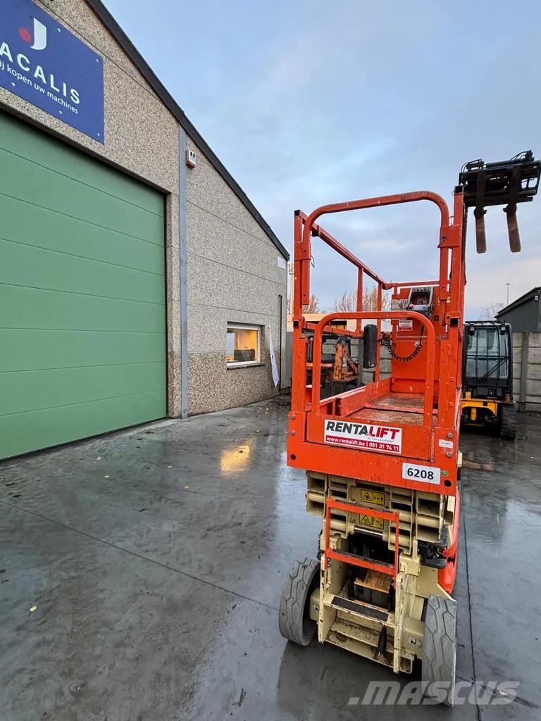 JLG 2032 ES Käärtõstukid