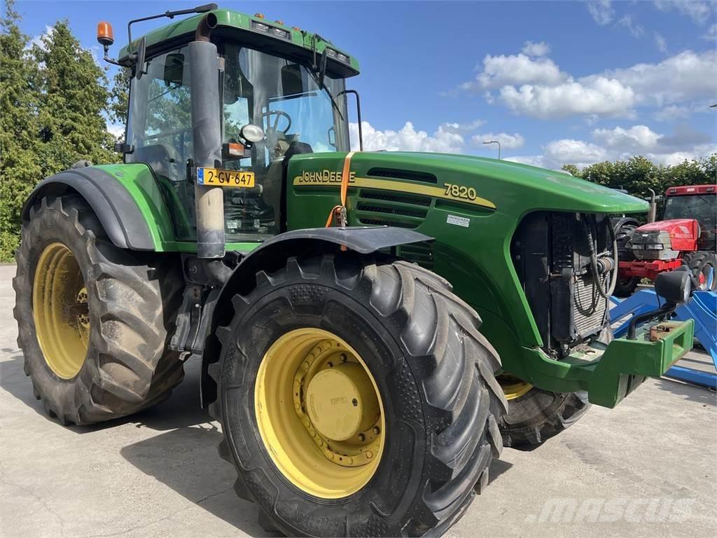 John Deere 7820 Traktorid