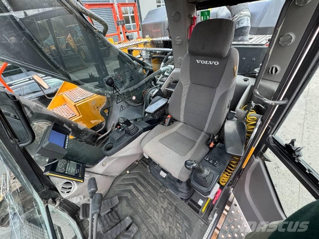 Volvo EC 380 E Roomikekskavaatorid