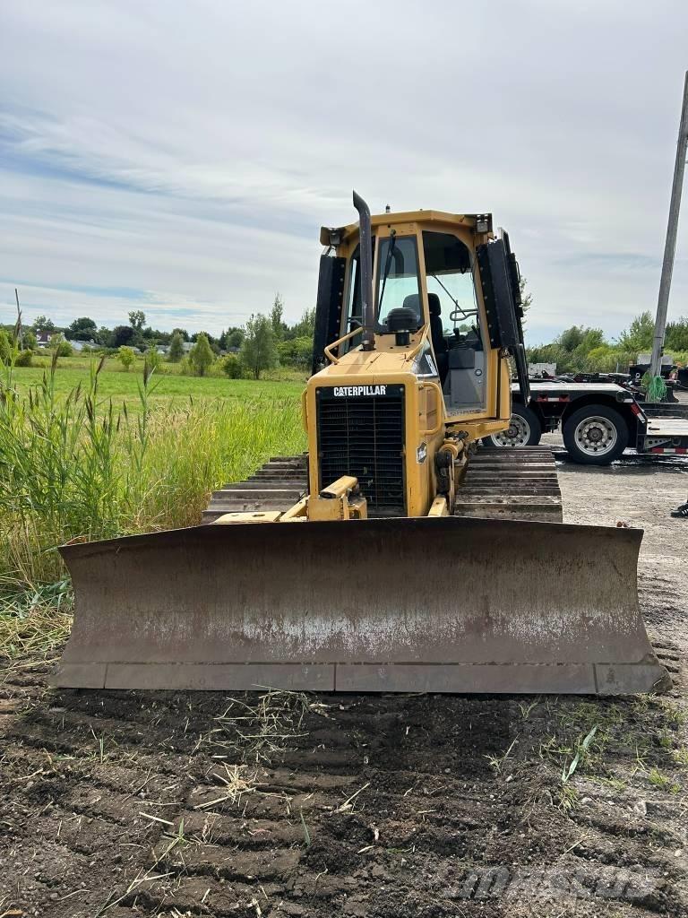 CAT D 3 G LGP Buldooserid