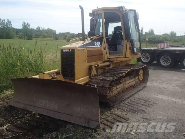 CAT D 3 G LGP Buldooserid