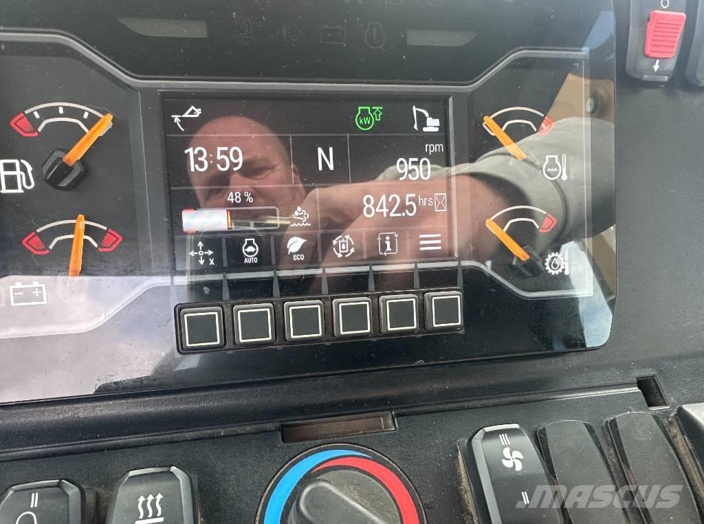 CAT 432 Ekskavaatorlaadurid