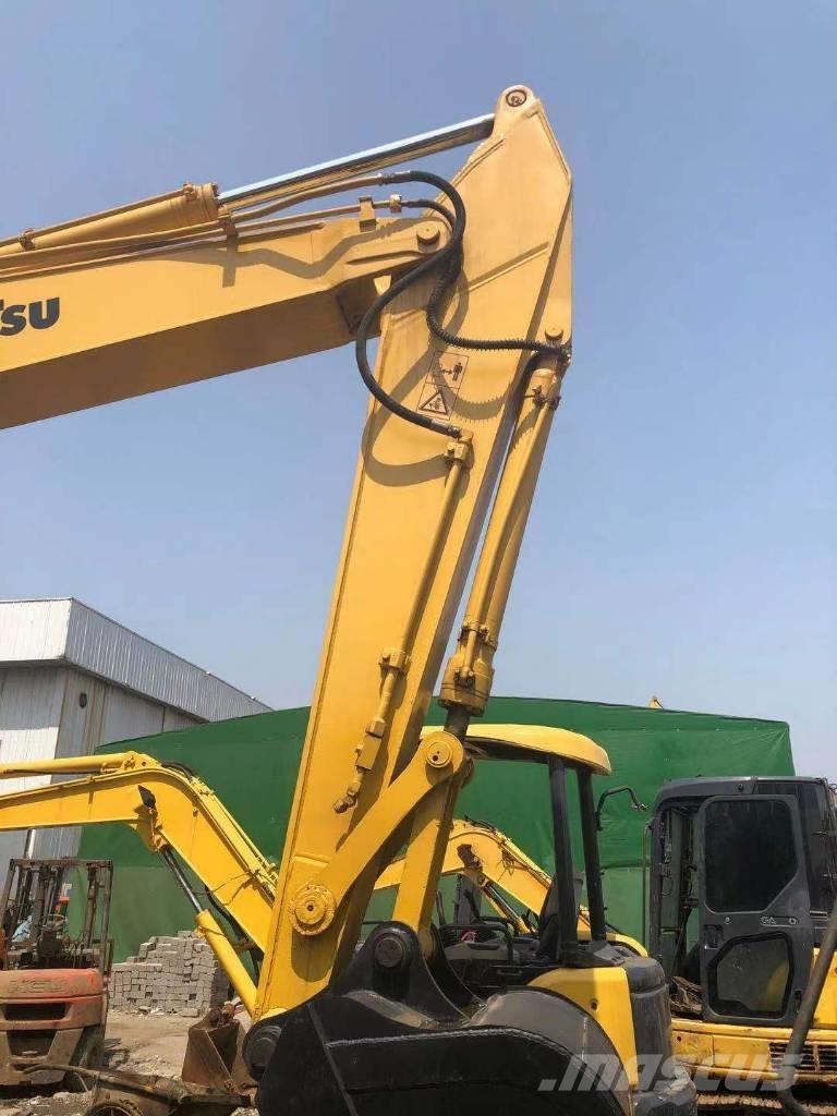 Komatsu PC 200-6 Roomikekskavaatorid