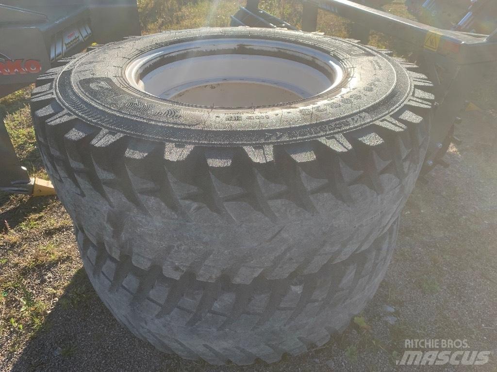 Nokian 16.9 R28 Rehvid, rattad ja veljed