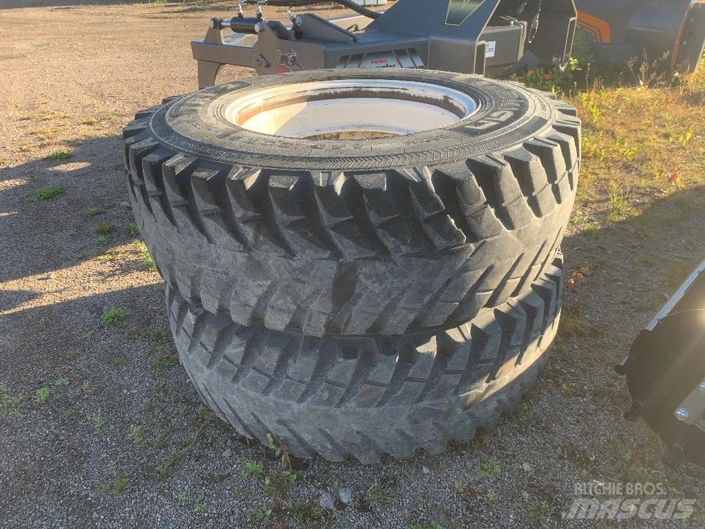 Nokian 16.9 R28 Rehvid, rattad ja veljed