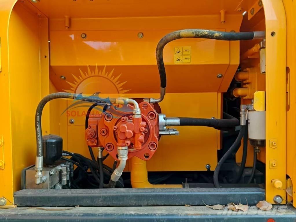 Hyundai R300LC-9 Roomikekskavaatorid
