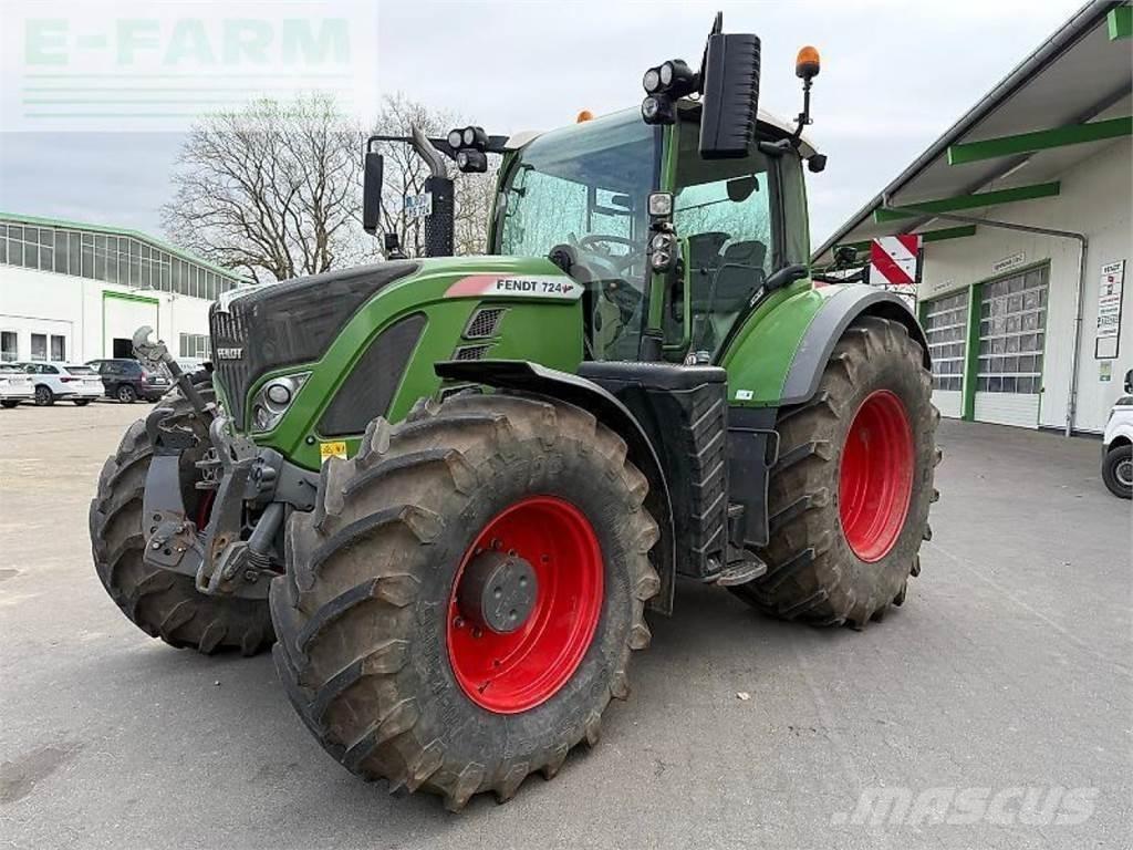 Fendt 724 vario s4 Traktorid