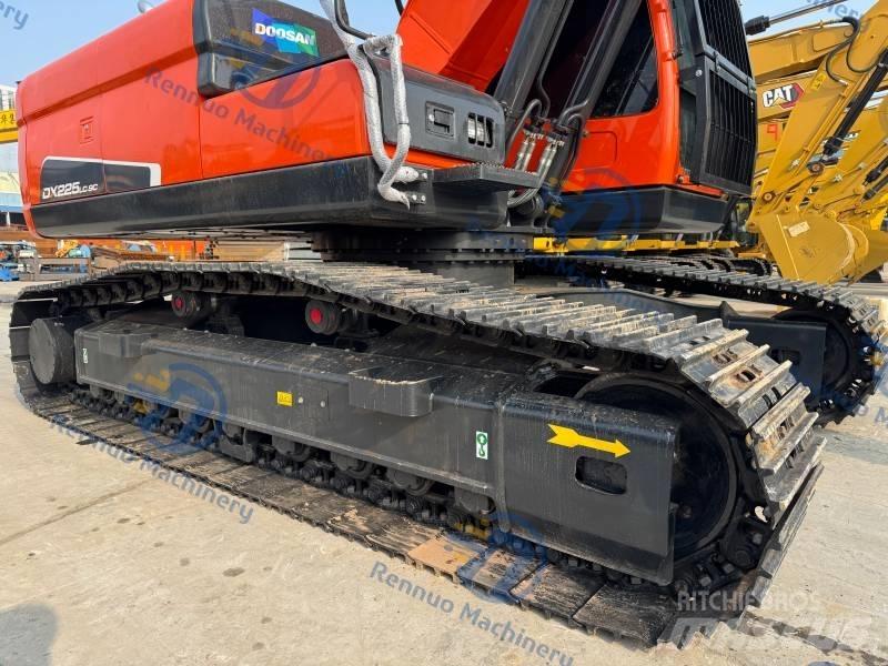 Doosan DX 225 LC-9C Roomikekskavaatorid