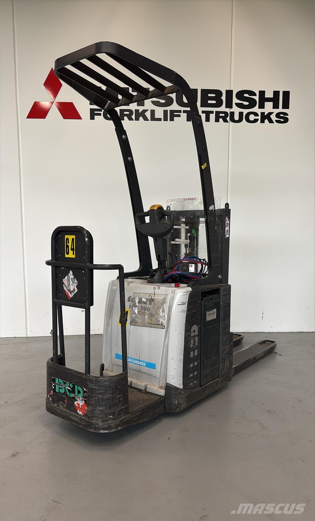 Atlet PDP200 Platvormiga virnastajad