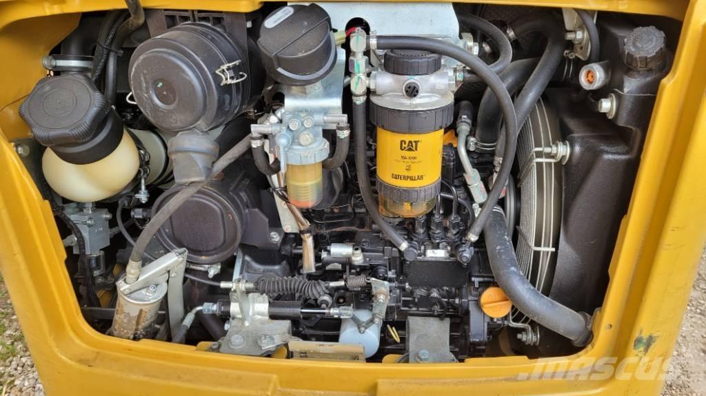 CAT 301.7 D Miniekskavaatorid < 7 t