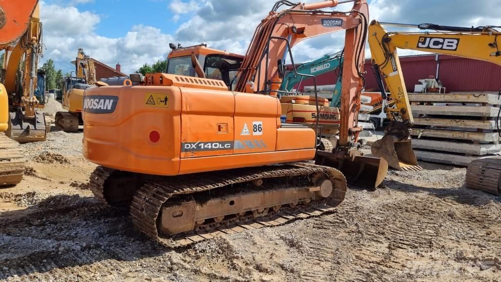 Doosan DX 140 LC-3 Roomikekskavaatorid