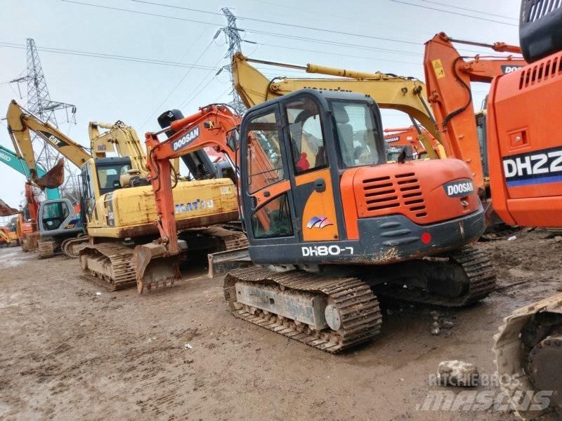 Doosan DH 80 Väikeekskavaatorid 7t-12t
