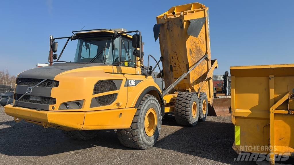 Volvo A 30 F Liigendraamiga pinnaseveokid