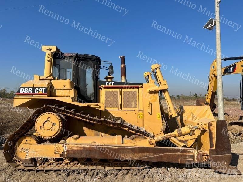 CAT D 8 R Buldooserid