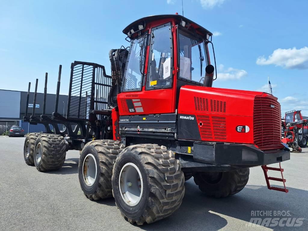 Komatsu 835 Forwarderid