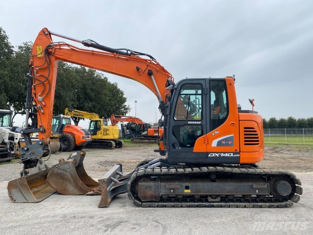 Doosan DX 140 LCR-5 Roomikekskavaatorid
