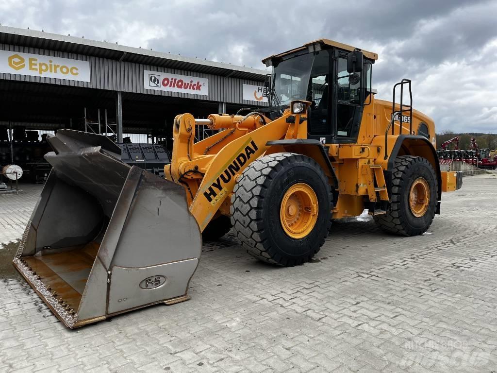 Hyundai HL 965 Rataslaadurid