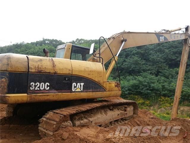 CAT 320 C Pika noolega ekskavaatorid