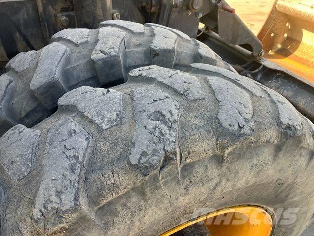 JCB JS 175 W Ratasekskavaatorid