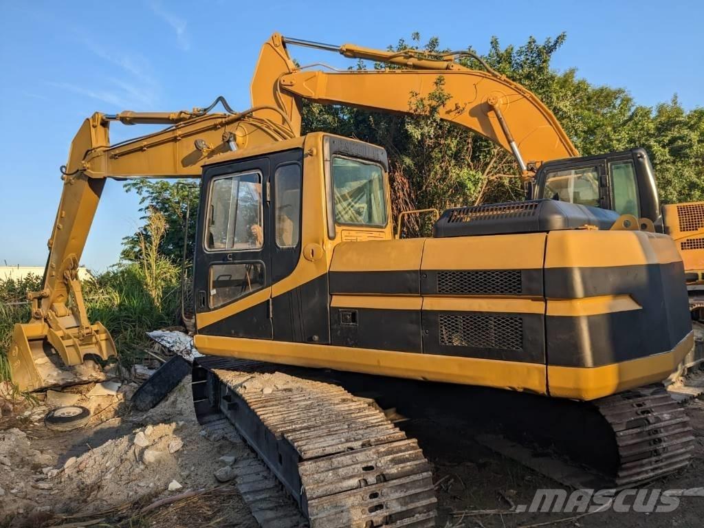 CAT 320 B L Rataslaadurid