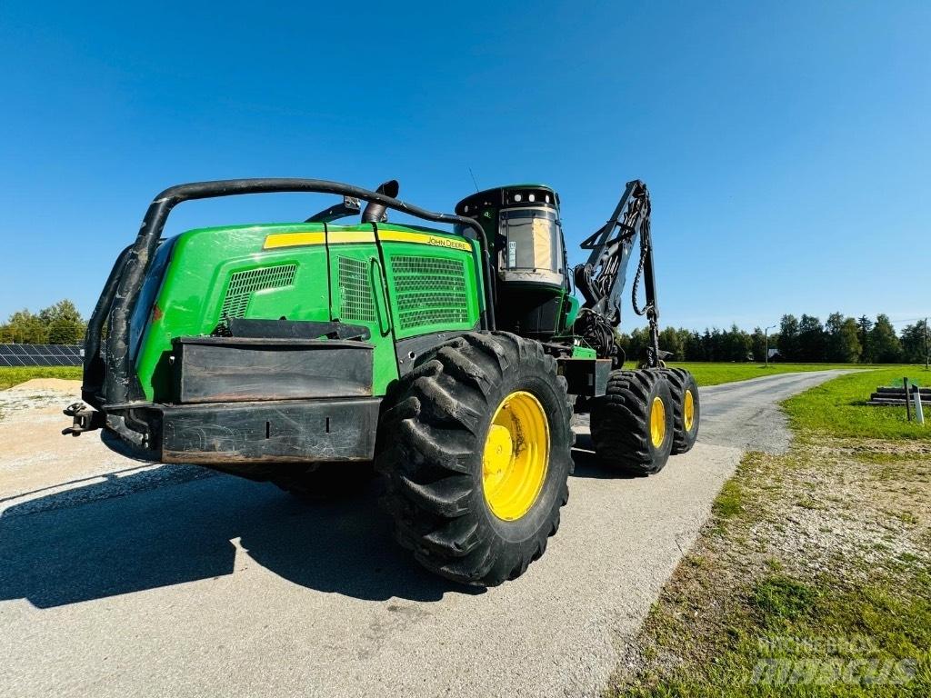 John Deere 1470 E Harvesterid