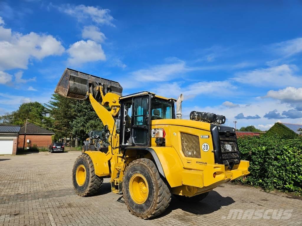 CAT 930 M Rataslaadurid