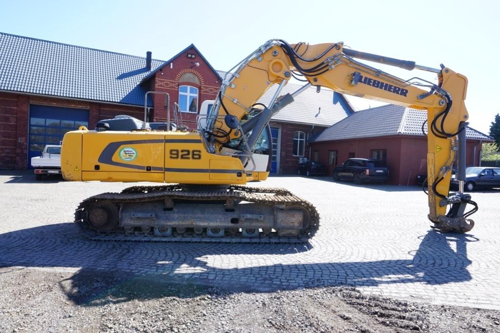 Liebherr R 926 SLC Roomikekskavaatorid