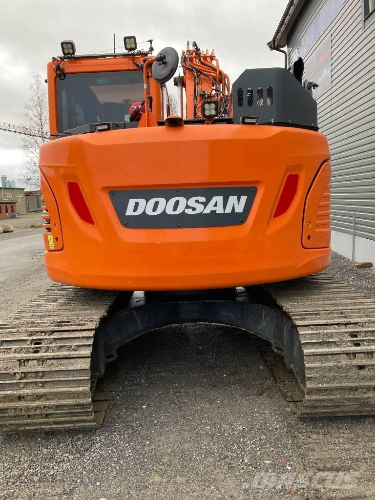 Doosan DX 140 LCR Roomikekskavaatorid