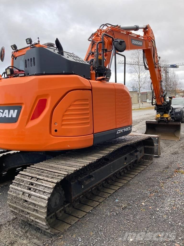 Doosan DX 140 LCR Roomikekskavaatorid