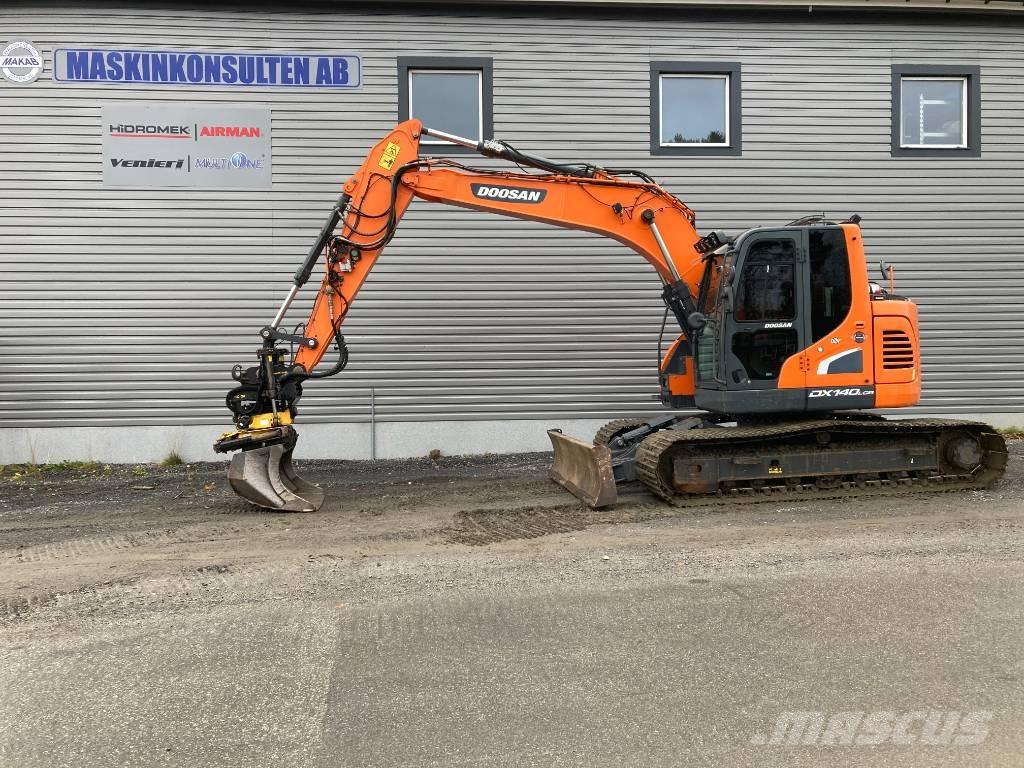 Doosan DX 140 LCR Roomikekskavaatorid
